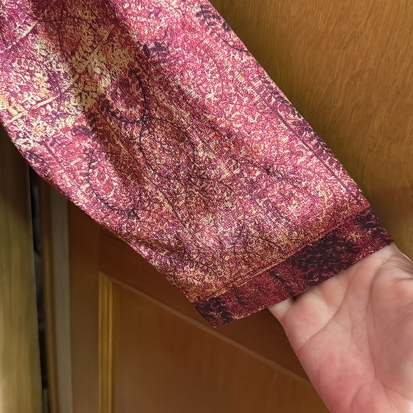 Lane Bryant Women's Red Patterned Top Size 22/24 - Picture 4 of 4